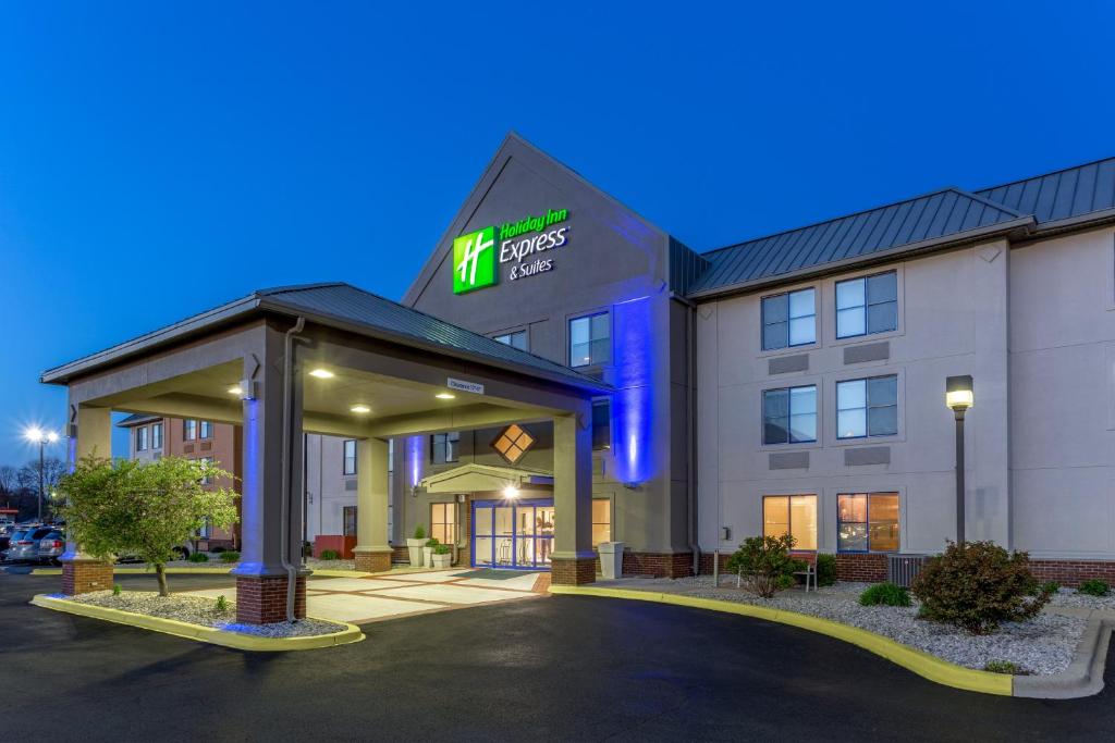 Holiday Inn Express Scottsburg, an IHG Hotel